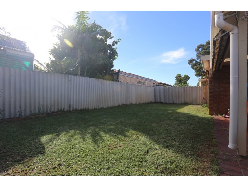 1B TRICOURT GROVE, Riverton WA 6148