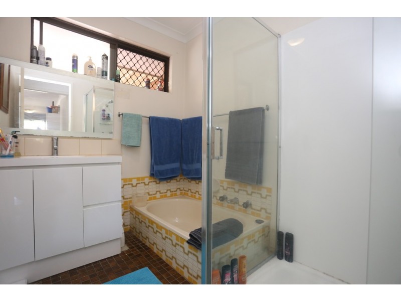 1B TRICOURT GROVE, Riverton WA 6148