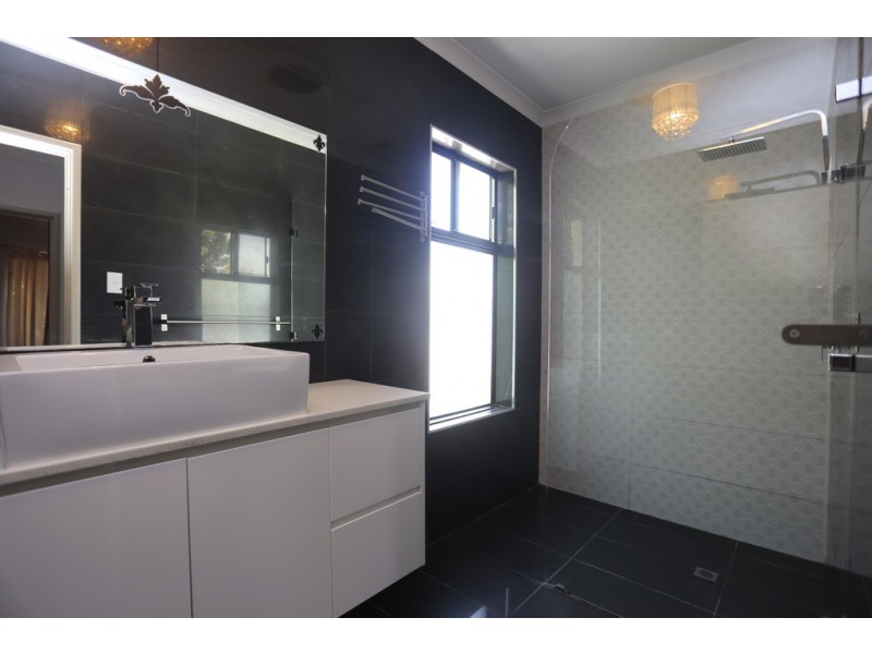 7/11 Gochean Ave, Bentley WA 6102