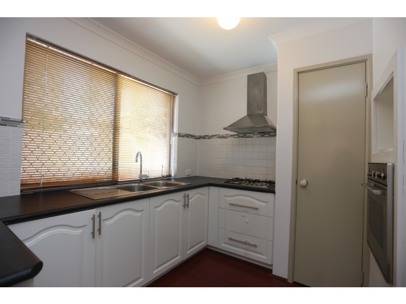 7/11 Gochean Ave, Bentley WA 6102
