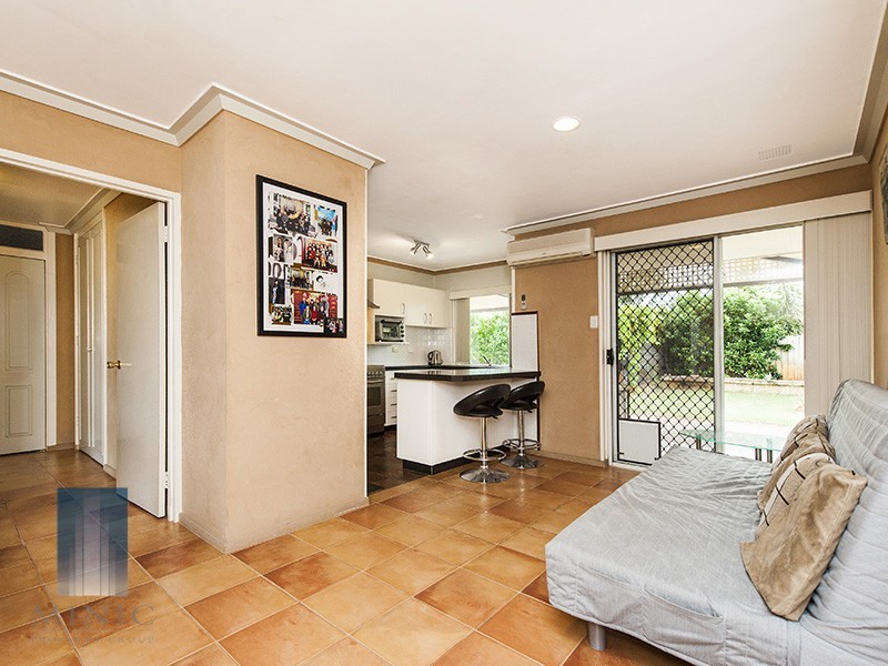 9 Abercairn Way, Parkwood WA 6147