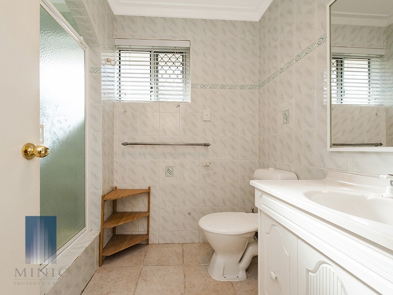 9 Abercairn Way, Parkwood WA 6147