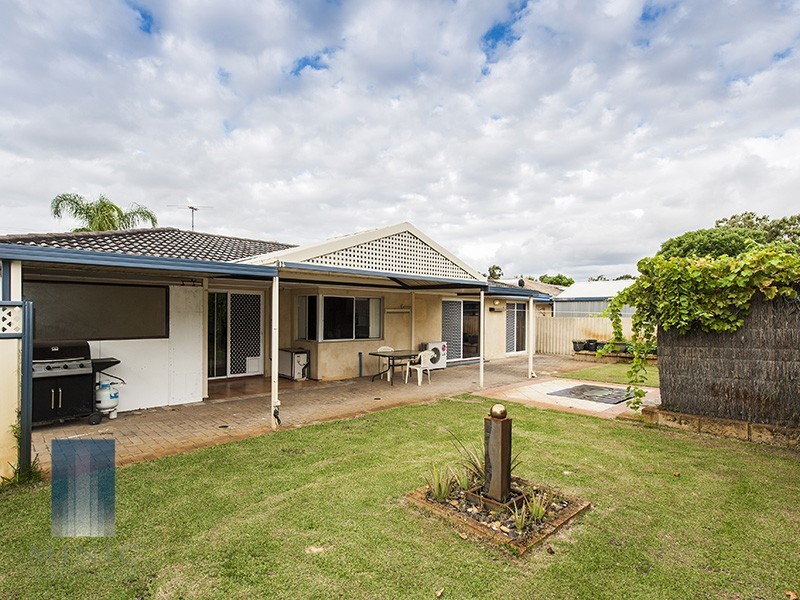 9 Abercairn Way, Parkwood WA 6147