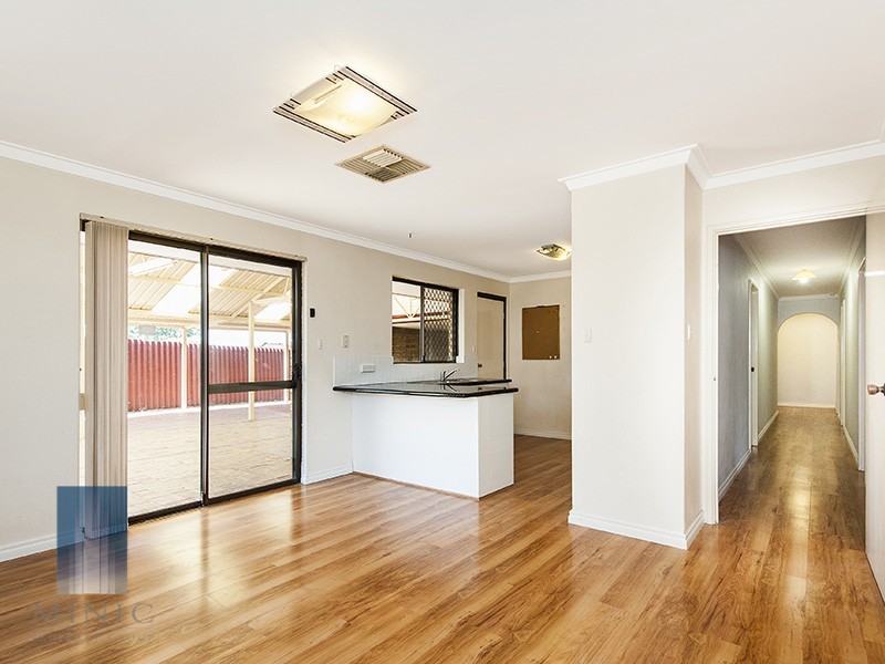 22 Mayo Court, Parkwood WA 6147