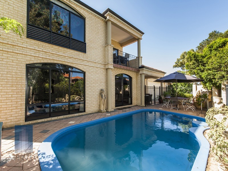 12 Linkwater Street, Shelley WA 6148