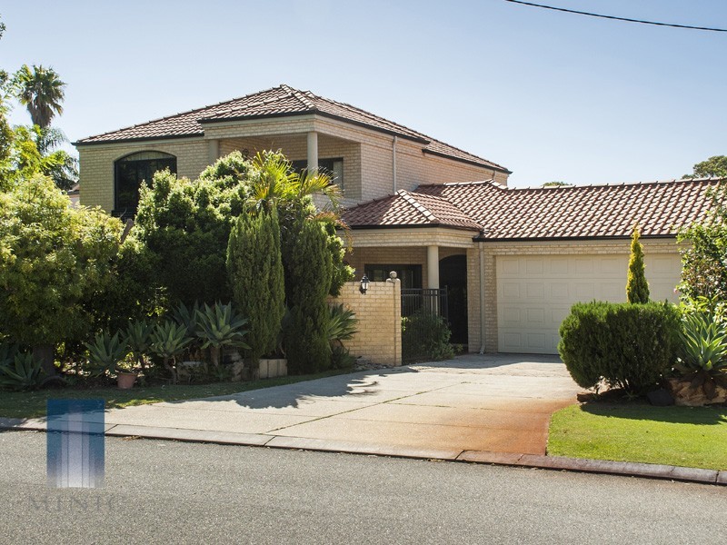 12 Linkwater Street, Shelley WA 6148