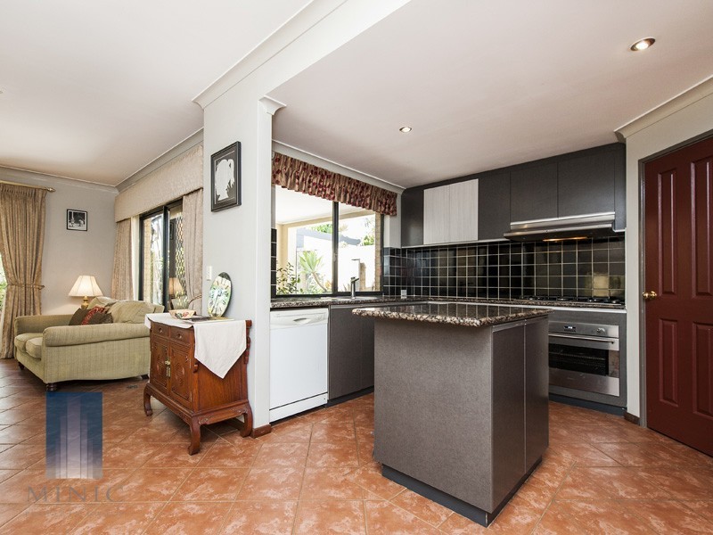 12 Linkwater Street, Shelley WA 6148