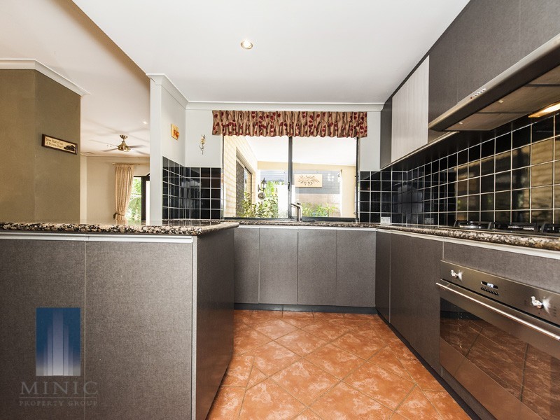 12 Linkwater Street, Shelley WA 6148