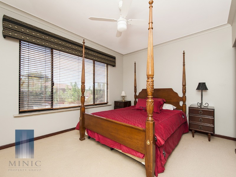12 Linkwater Street, Shelley WA 6148