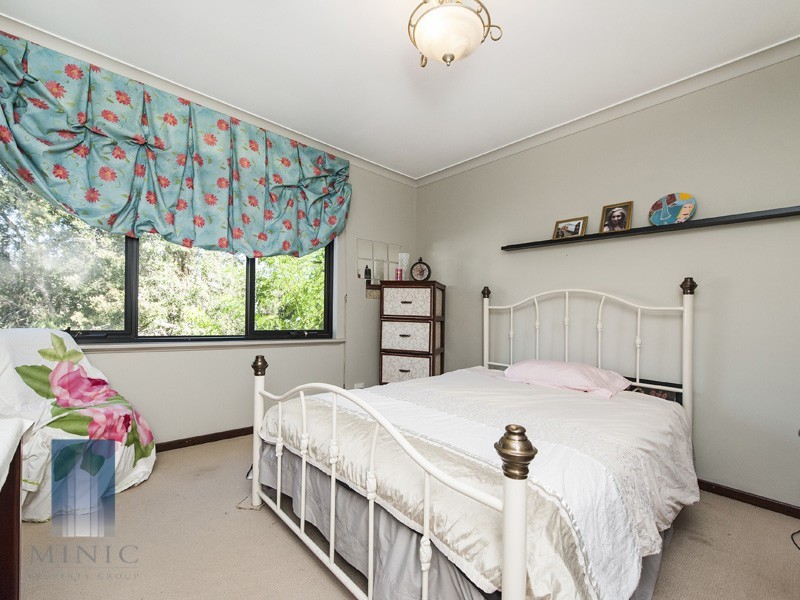 12 Linkwater Street, Shelley WA 6148
