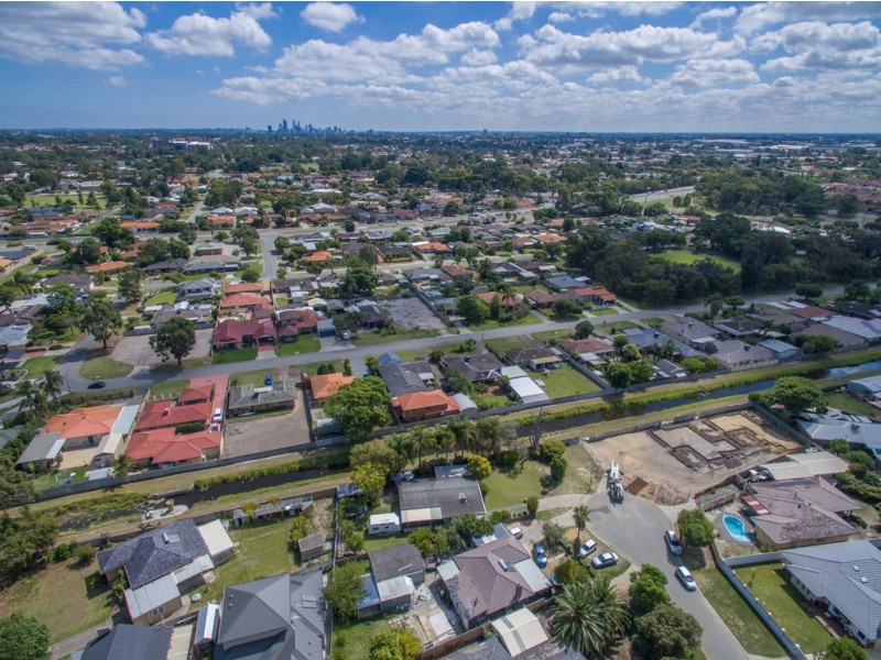 8 Rose Place, Wilson WA 6107