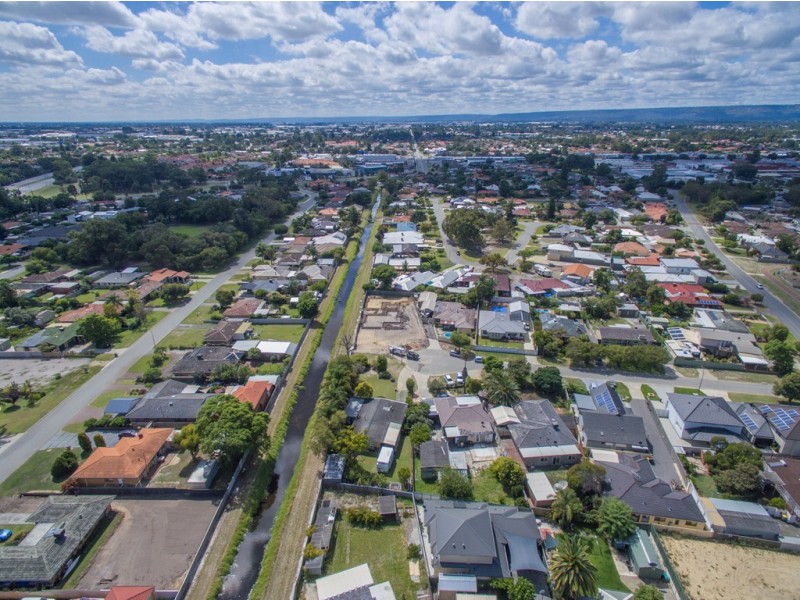 8 Rose Place, Wilson WA 6107