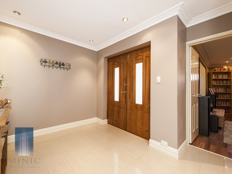 5A Bridget Place, Shelley WA 6148