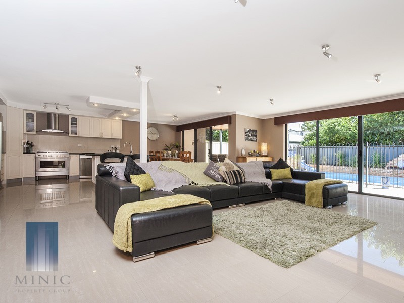 5A Bridget Place, Shelley WA 6148