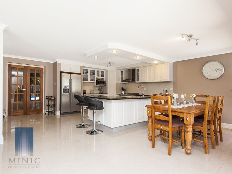 5A Bridget Place, Shelley WA 6148