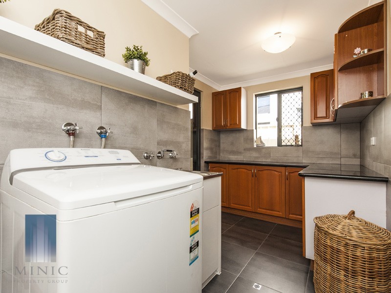 5A Bridget Place, Shelley WA 6148