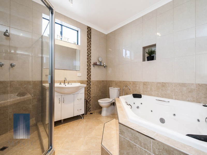 5A Bridget Place, Shelley WA 6148