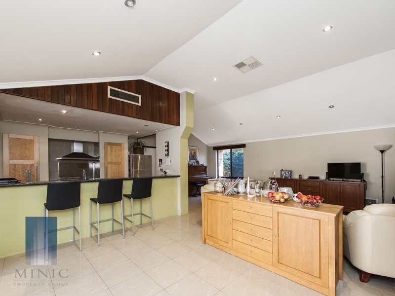 13 Connelly Way, Booragoon WA 6154