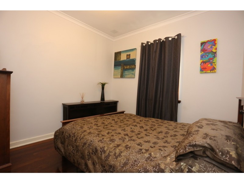 10B Holford Way, Wilson WA 6107