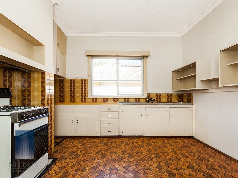 30 Hayward Street, Bayswater WA 6053
