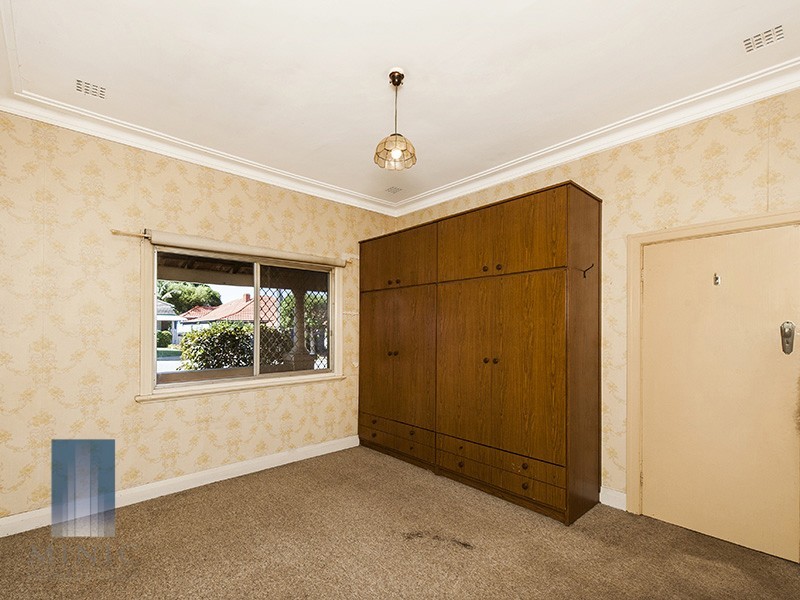 30 Hayward Street, Bayswater WA 6053