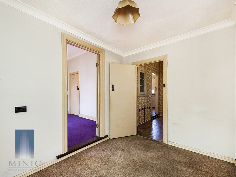 30 Hayward Street, Bayswater WA 6053
