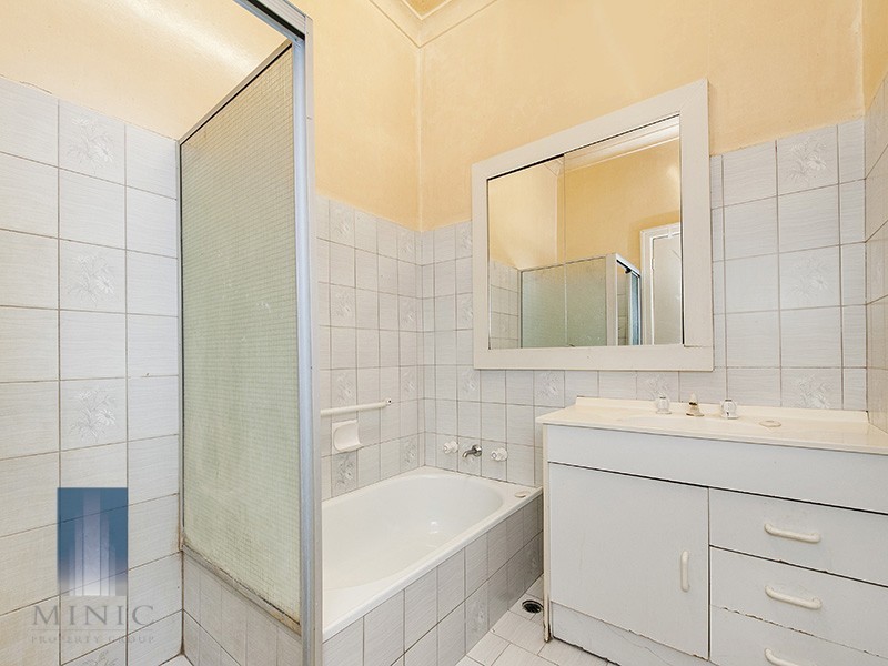 30 Hayward Street, Bayswater WA 6053