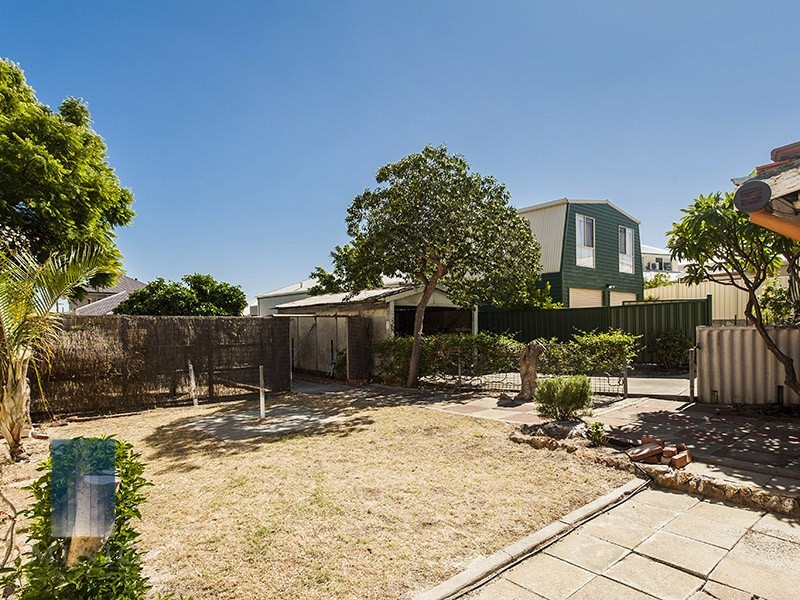 30 Hayward Street, Bayswater WA 6053