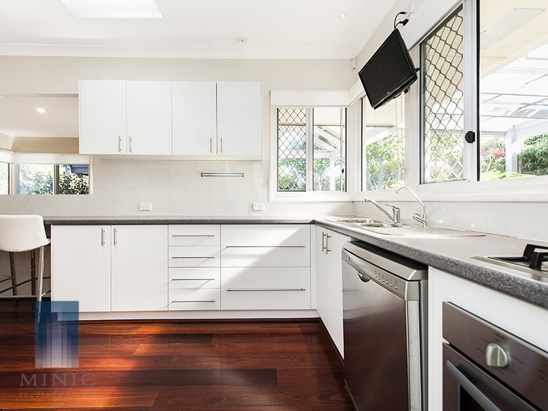 10 McManus Street, Wilson WA 6107