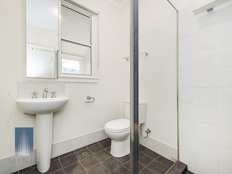 10 McManus Street, Wilson WA 6107