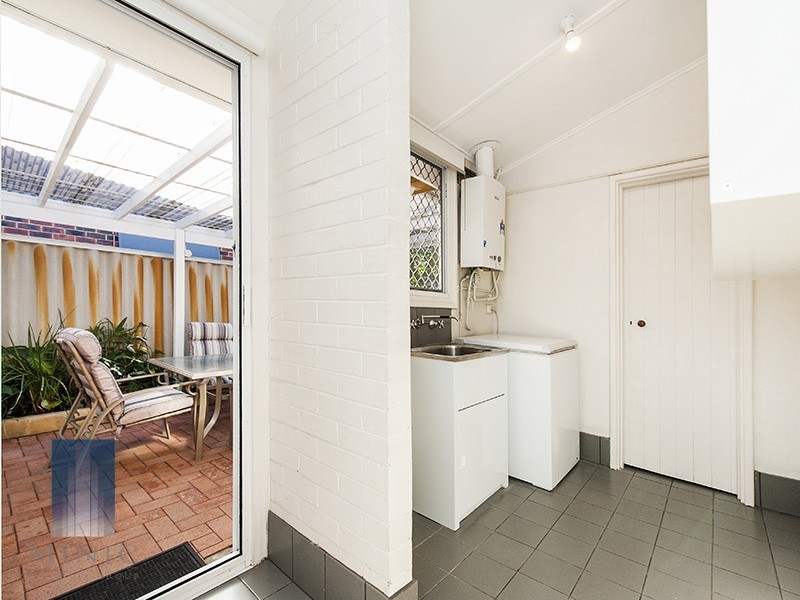 10 McManus Street, Wilson WA 6107