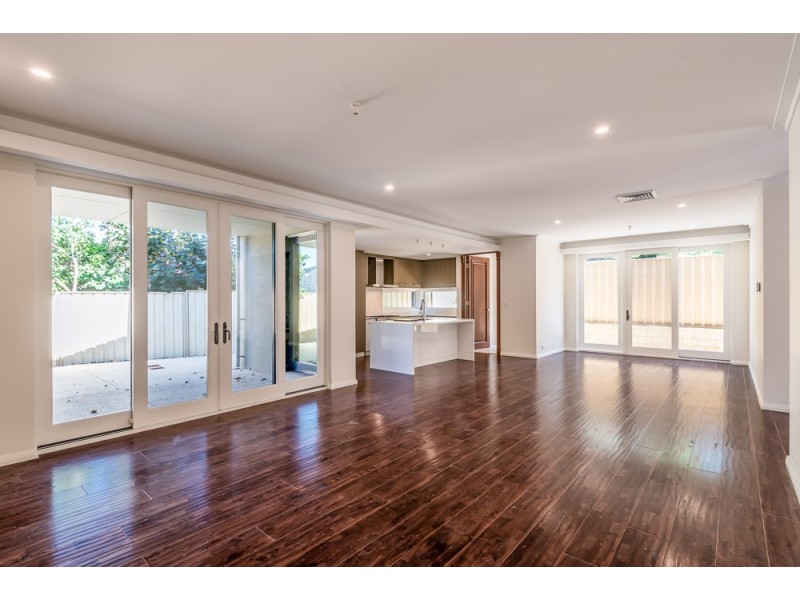 24C Leverburgh Street, Ardross WA 6153