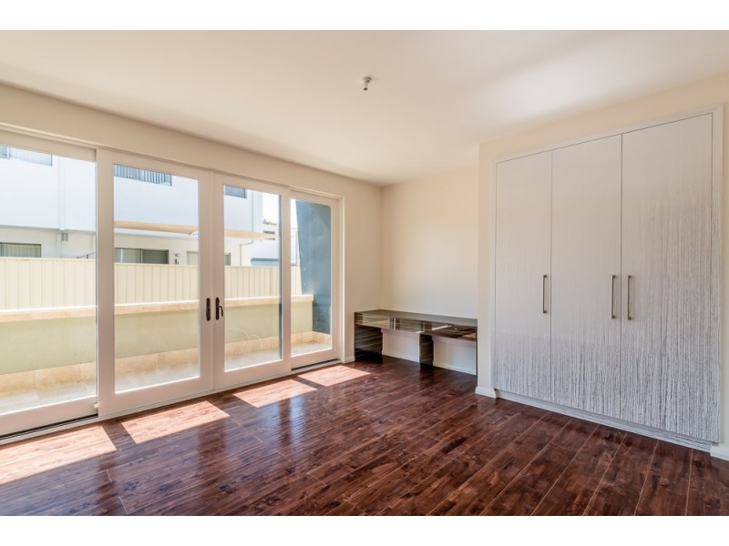 24C Leverburgh Street, Ardross WA 6153