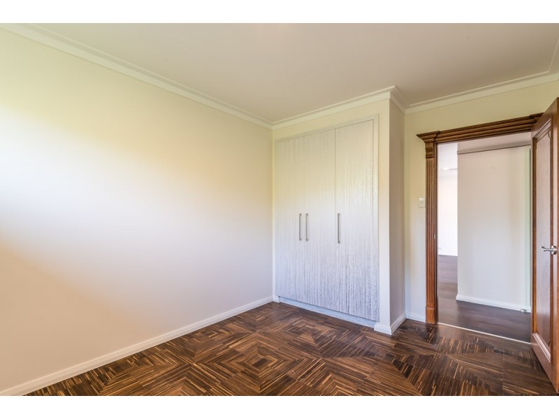 24C Leverburgh Street, Ardross WA 6153