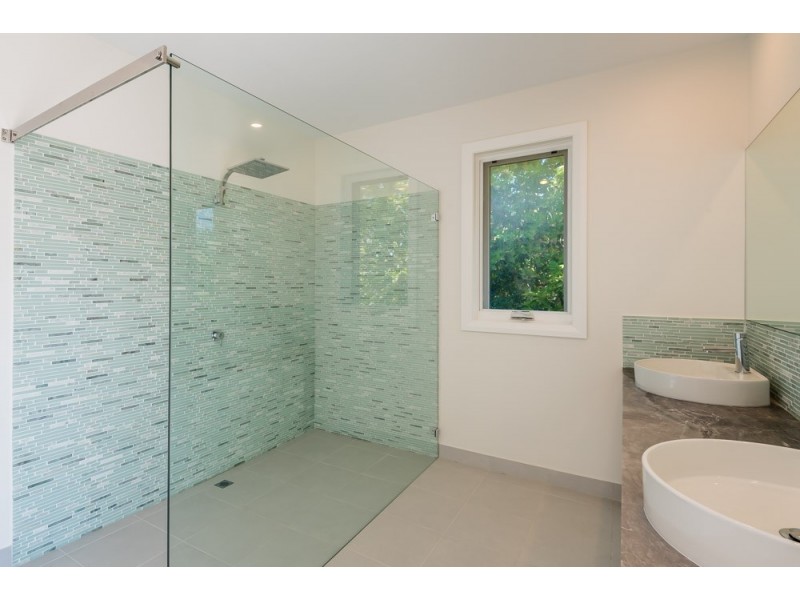 24C Leverburgh Street, Ardross WA 6153