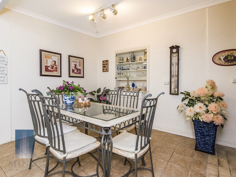 31 Redcliffe Street, East Cannington WA 6107