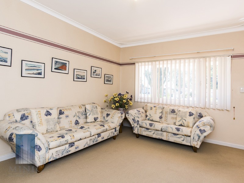 31 Redcliffe Street, East Cannington WA 6107