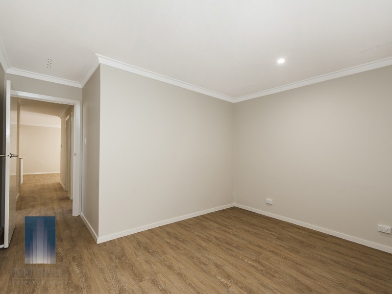 17/1 Clydesdale Street, Como WA 6152