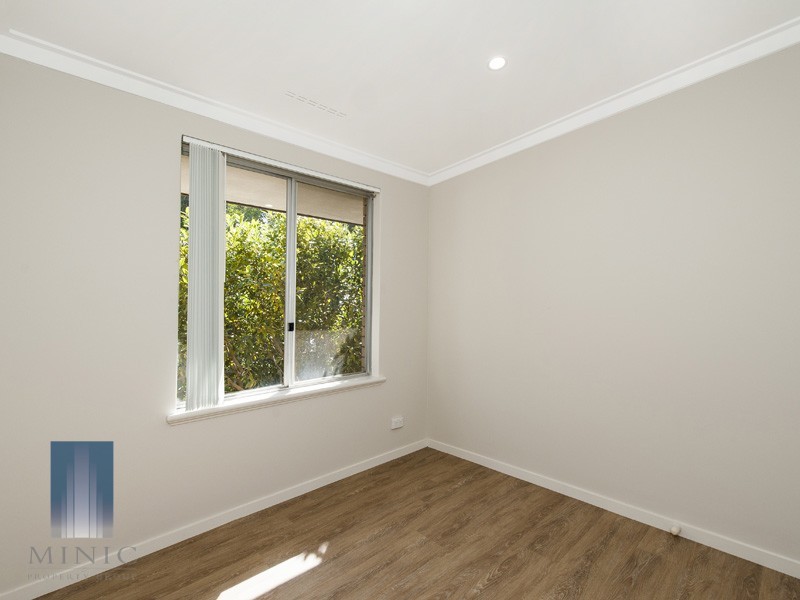 17/1 Clydesdale Street, Como WA 6152