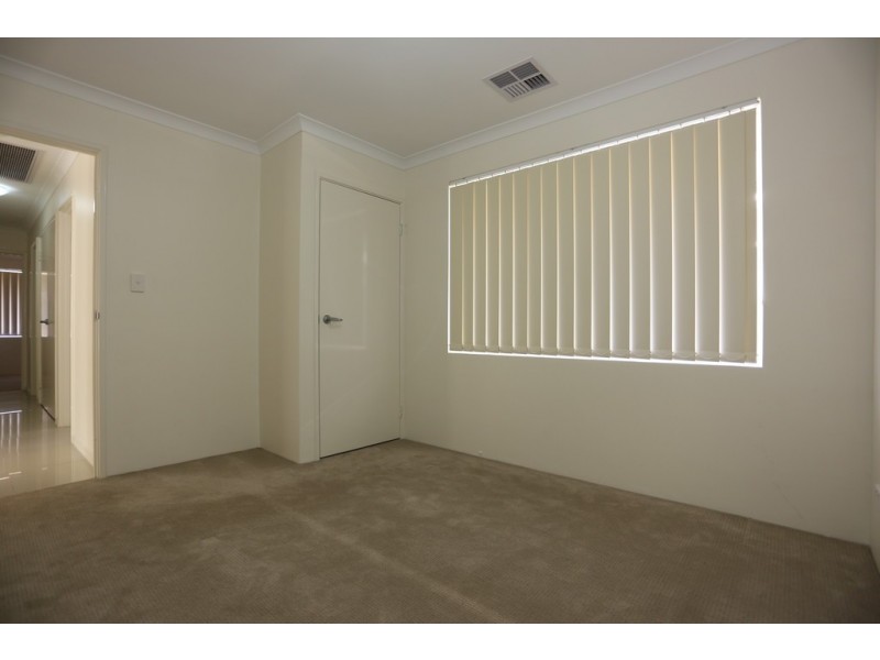 9 Ballycastle Loop, Canning Vale WA 6155