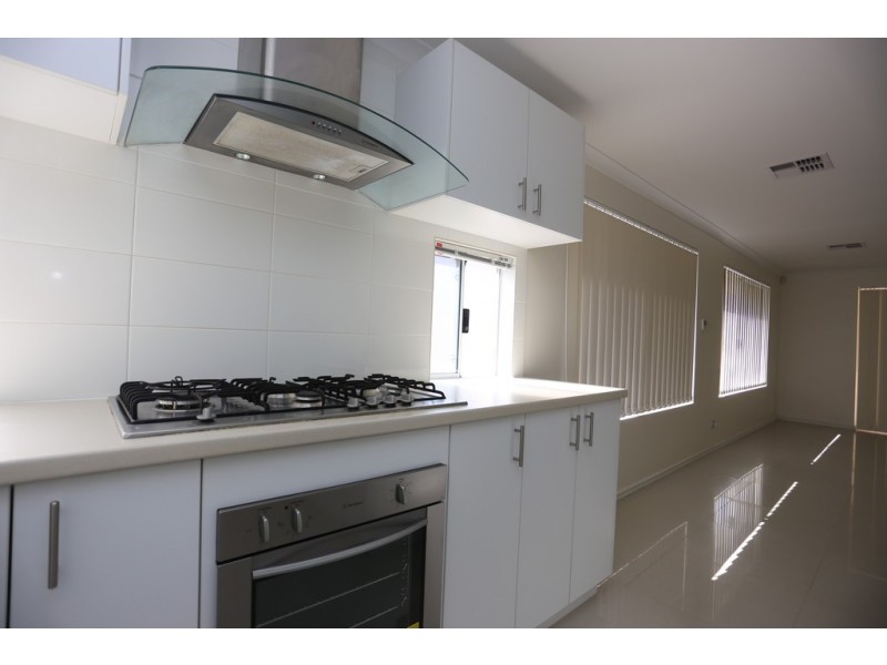 9 Ballycastle Loop, Canning Vale WA 6155