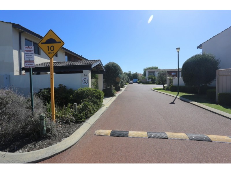 12/24 Melinga Court, Karawara WA 6152