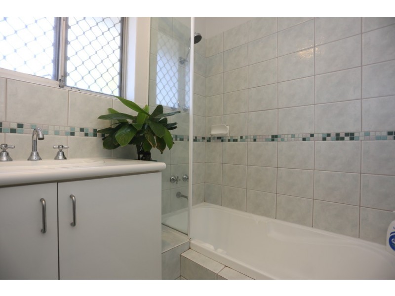 12/24 Melinga Court, Karawara WA 6152