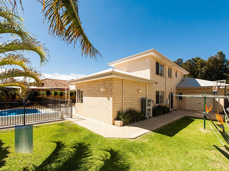 3 Bennett Drive, Canning Vale WA 6155