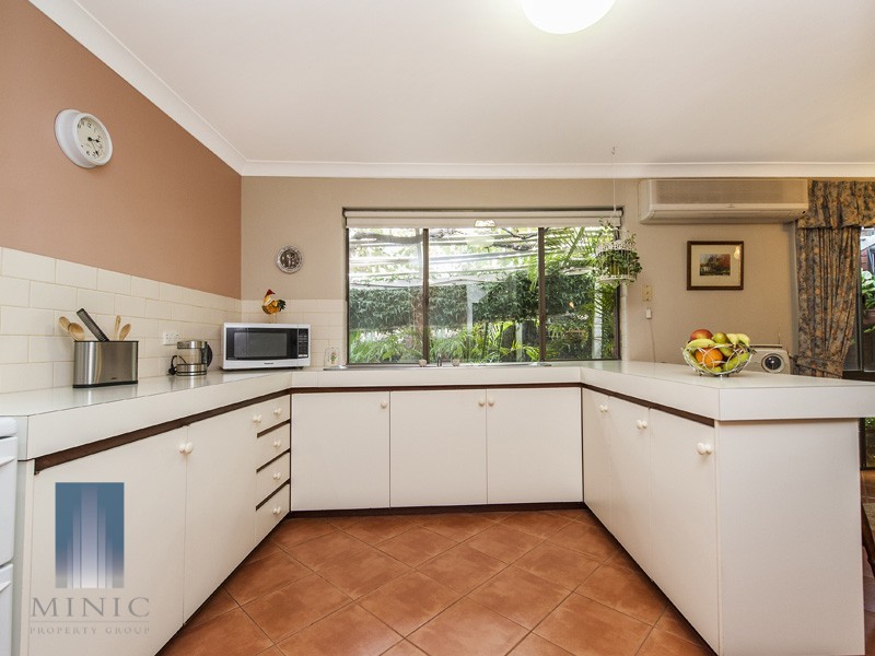 10 Midway Street, Riverton WA 6148