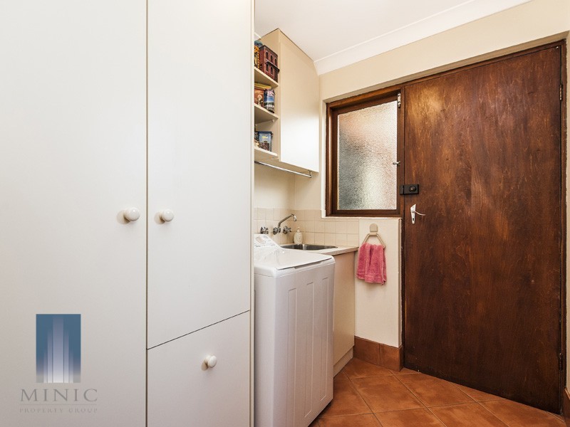 10 Midway Street, Riverton WA 6148