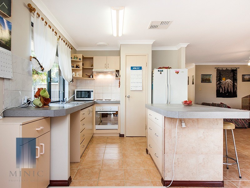 39 Braibrise Road, Wilson WA 6107