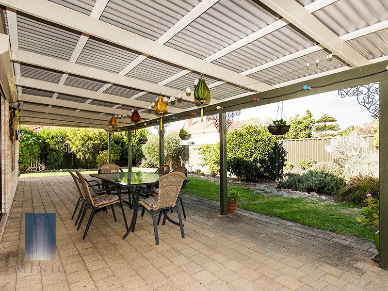 39 Braibrise Road, Wilson WA 6107