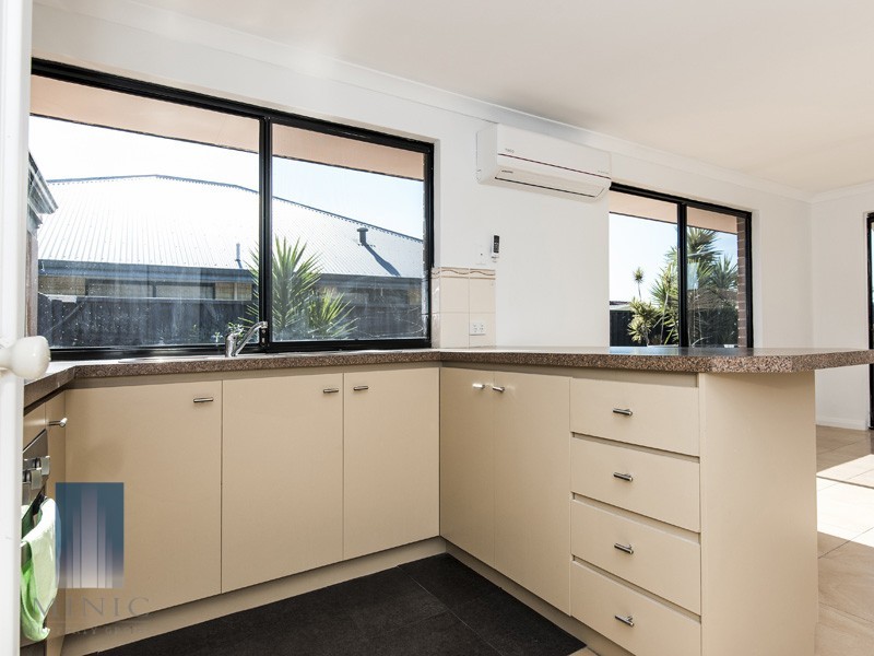 21 Mudlark Close, Langford WA 6147