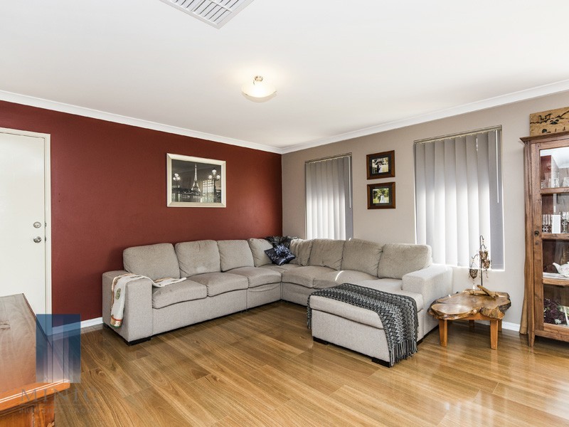 15 Hoffman Way, Byford WA 6122